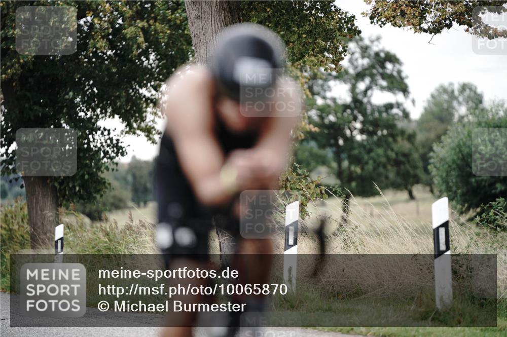 30.08.2026 - Elbe Triathlon Hamburg Michael Burmester http://msf.ph/oto/10065870 30.08.2026 09:02:26 Radfahren 180, 194, 195, 205 meine-sportfotos.de