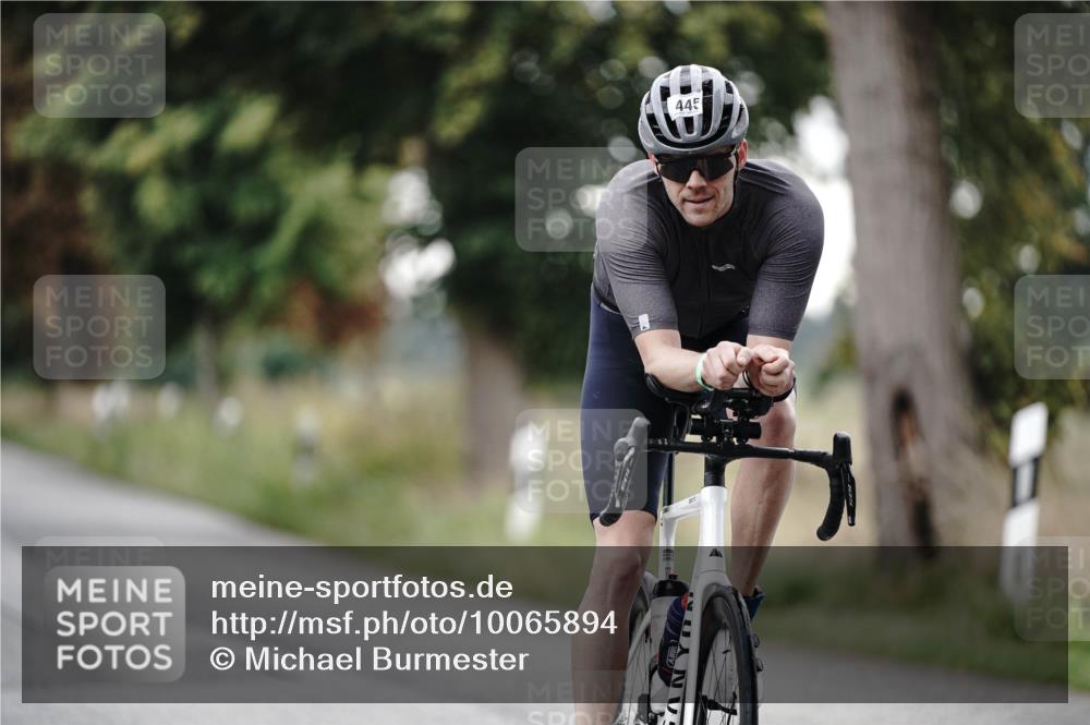 30.08.2026 - Elbe Triathlon Hamburg Michael Burmester http://msf.ph/oto/10065894 30.08.2026 09:02:41 Radfahren 200, 225, 236, 445 meine-sportfotos.de