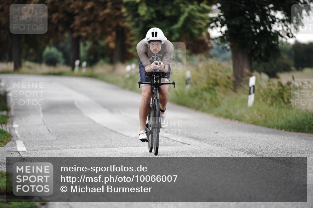 30.08.2026 - Elbe Triathlon Hamburg Michael Burmester http://msf.ph/oto/10066007 30.08.2026 09:04:32 Radfahren 217, 247 meine-sportfotos.de