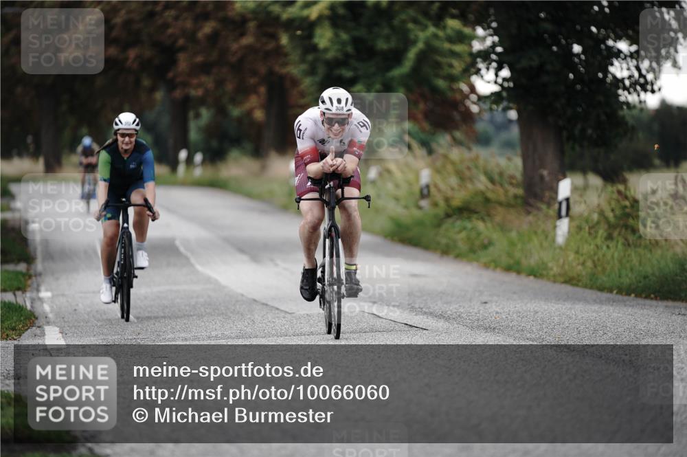 30.08.2026 - Elbe Triathlon Hamburg Michael Burmester http://msf.ph/oto/10066060 30.08.2026 09:05:19 Radfahren 218, 308, 352 meine-sportfotos.de