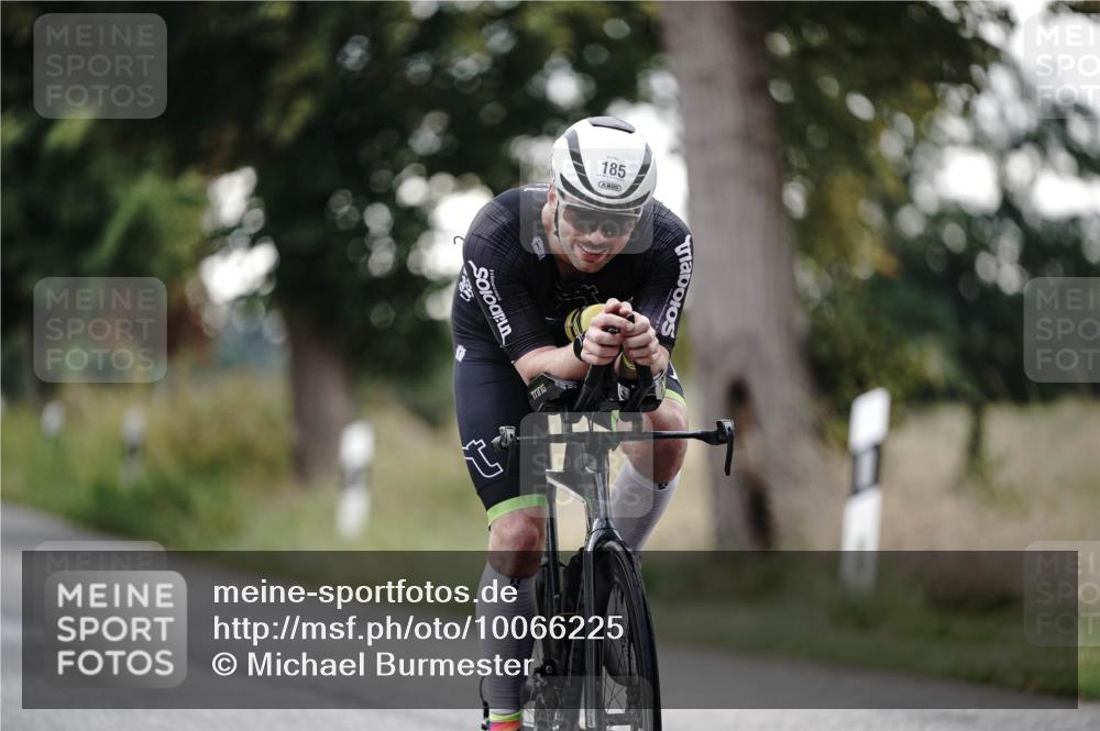 30.08.2026 - Elbe Triathlon Hamburg Michael Burmester http://msf.ph/oto/10066225 30.08.2026 09:07:32 Radfahren 185, 322, 470 meine-sportfotos.de