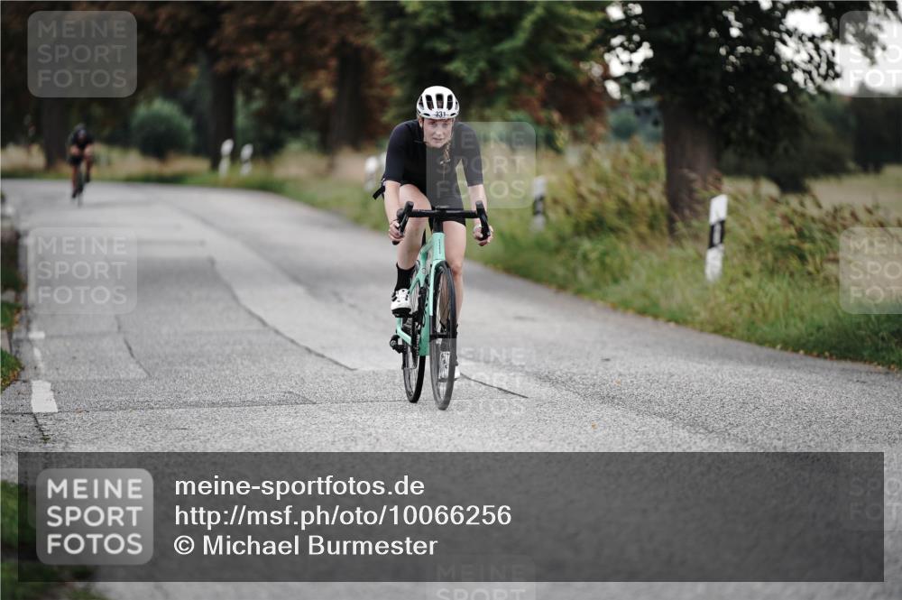 30.08.2026 - Elbe Triathlon Hamburg Michael Burmester http://msf.ph/oto/10066256 30.08.2026 09:08:31 Radfahren 307, 331, 496 meine-sportfotos.de