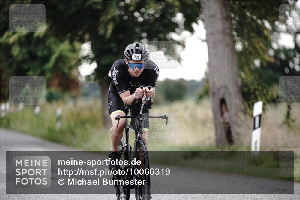 30.08.2026 - Elbe Triathlon Hamburg Michael Burmester http://msf.ph/oto/10066319 30.08.2026 09:09:15 Radfahren 193, 286, 411, 420 meine-sportfotos.de