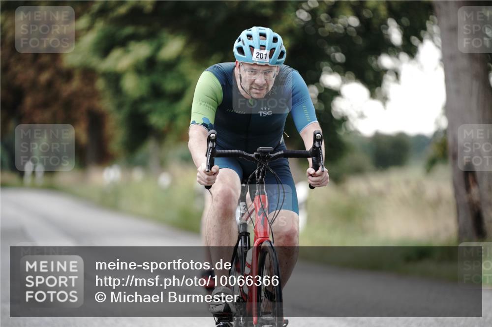 30.08.2026 - Elbe Triathlon Hamburg Michael Burmester http://msf.ph/oto/10066366 30.08.2026 09:09:35 Radfahren 201, 219, 264, 269, 466 meine-sportfotos.de
