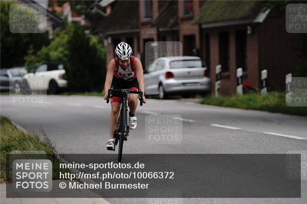 30.08.2026 - Elbe Triathlon Hamburg Michael Burmester http://msf.ph/oto/10066372 30.08.2026 15:16:32 Radfahren  meine-sportfotos.de