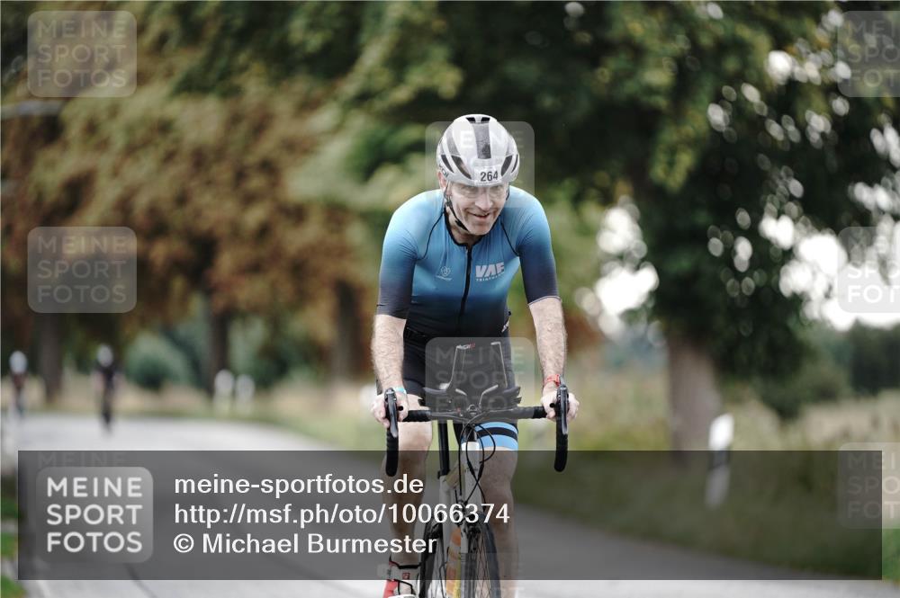 30.08.2026 - Elbe Triathlon Hamburg Michael Burmester http://msf.ph/oto/10066374 30.08.2026 09:09:43 Radfahren 264, 916 meine-sportfotos.de