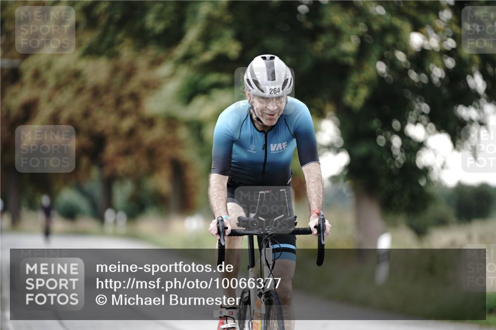30.08.2026 - Elbe Triathlon Hamburg Michael Burmester http://msf.ph/oto/10066377 30.08.2026 09:09:43 Radfahren 264, 916 meine-sportfotos.de