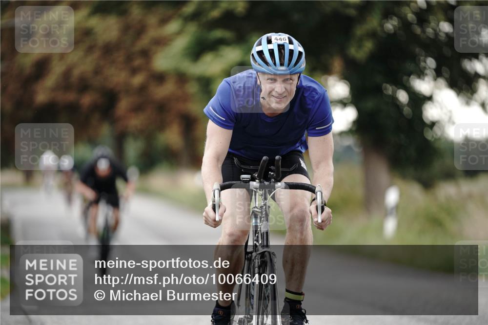 30.08.2026 - Elbe Triathlon Hamburg Michael Burmester http://msf.ph/oto/10066409 30.08.2026 09:10:07 Radfahren 182, 399, 446, 1895 meine-sportfotos.de