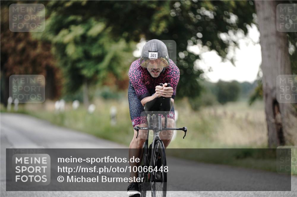 30.08.2026 - Elbe Triathlon Hamburg Michael Burmester http://msf.ph/oto/10066448 30.08.2026 09:10:18 Radfahren 301, 313, 428 meine-sportfotos.de