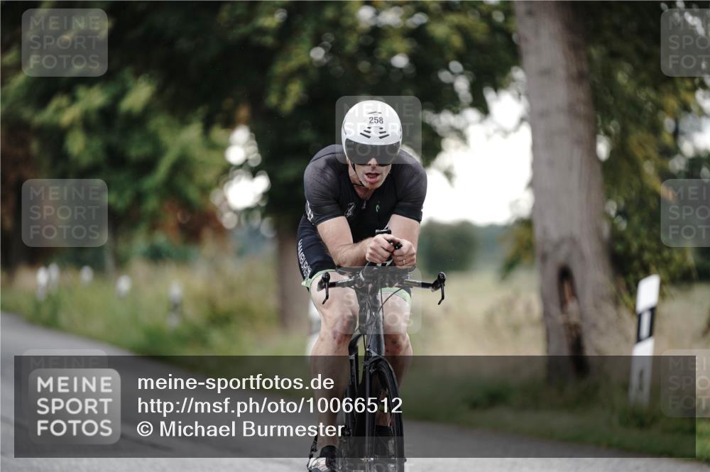 30.08.2026 - Elbe Triathlon Hamburg Michael Burmester http://msf.ph/oto/10066512 30.08.2026 09:10:45 Radfahren 258, 262 meine-sportfotos.de