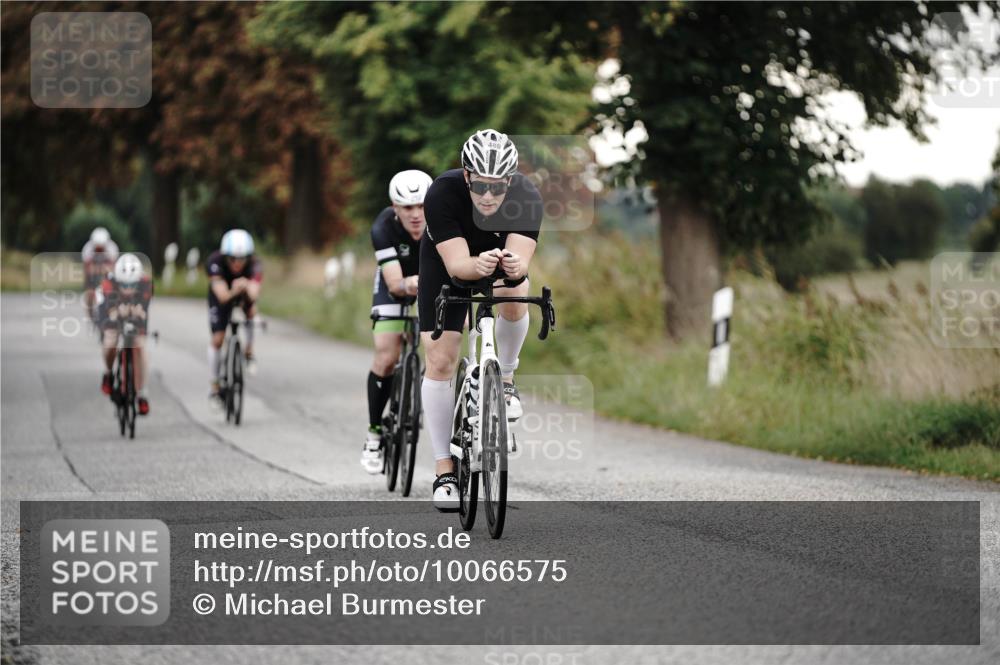 30.08.2026 - Elbe Triathlon Hamburg Michael Burmester http://msf.ph/oto/10066575 30.08.2026 09:11:09 Radfahren 191, 206, 232, 252, 349, 357, 480 meine-sportfotos.de