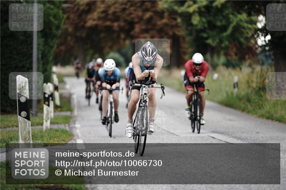 30.08.2026 - Elbe Triathlon Hamburg Michael Burmester http://msf.ph/oto/10066730 30.08.2026 09:12:18 Radfahren 210, 290, 310, 314, 347, 351, 359, 374 meine-sportfotos.de