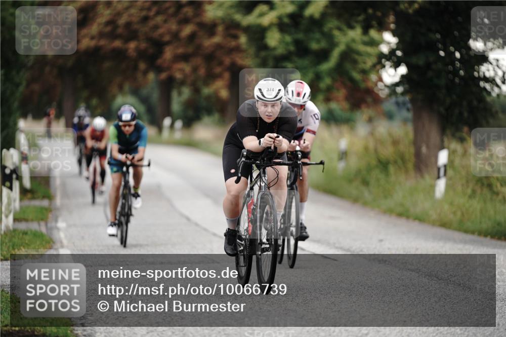 30.08.2026 - Elbe Triathlon Hamburg Michael Burmester http://msf.ph/oto/10066739 30.08.2026 09:12:20 Radfahren 210, 290, 310, 314, 347, 351, 359, 374 meine-sportfotos.de
