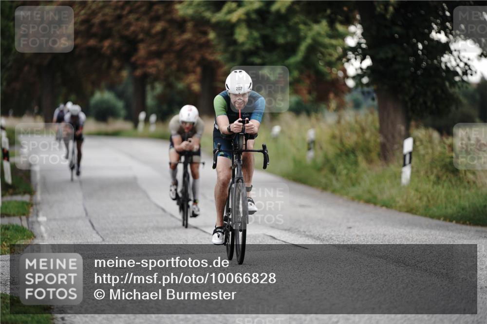 30.08.2026 - Elbe Triathlon Hamburg Michael Burmester http://msf.ph/oto/10066828 30.08.2026 09:12:49 Radfahren 202, 222, 271, 298, 366 meine-sportfotos.de