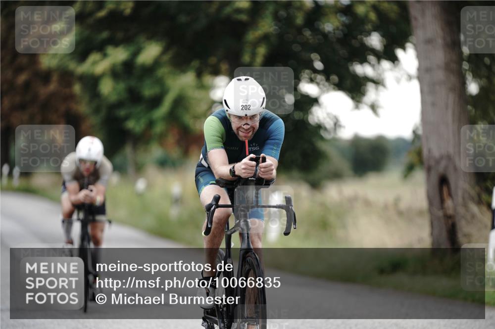 30.08.2026 - Elbe Triathlon Hamburg Michael Burmester http://msf.ph/oto/10066835 30.08.2026 09:12:50 Radfahren 202, 222, 271, 298, 366 meine-sportfotos.de