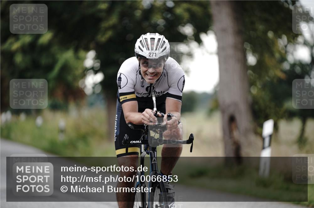 30.08.2026 - Elbe Triathlon Hamburg Michael Burmester http://msf.ph/oto/10066853 30.08.2026 09:12:53 Radfahren 222, 271, 298, 366 meine-sportfotos.de