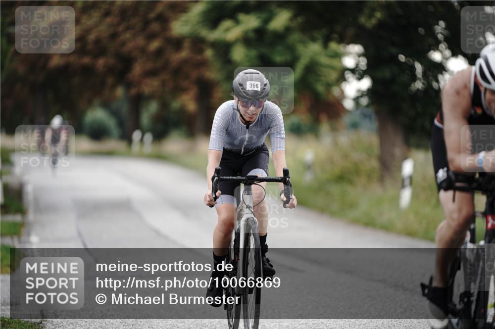 30.08.2026 - Elbe Triathlon Hamburg Michael Burmester http://msf.ph/oto/10066869 30.08.2026 09:12:57 Radfahren 298, 335, 366 meine-sportfotos.de