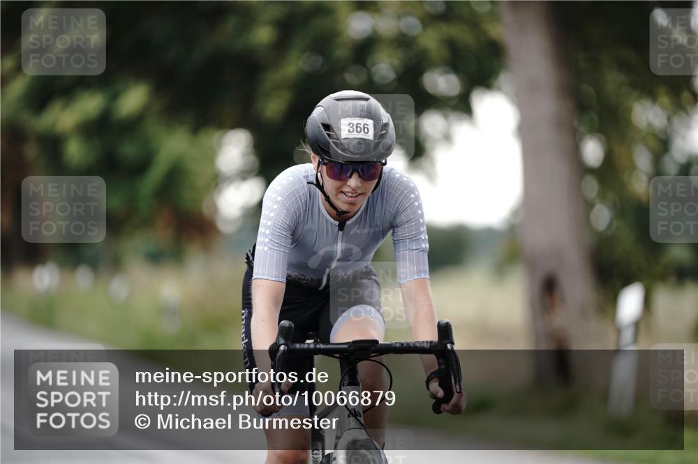 30.08.2026 - Elbe Triathlon Hamburg Michael Burmester http://msf.ph/oto/10066879 30.08.2026 09:12:57 Radfahren 298, 335, 366 meine-sportfotos.de