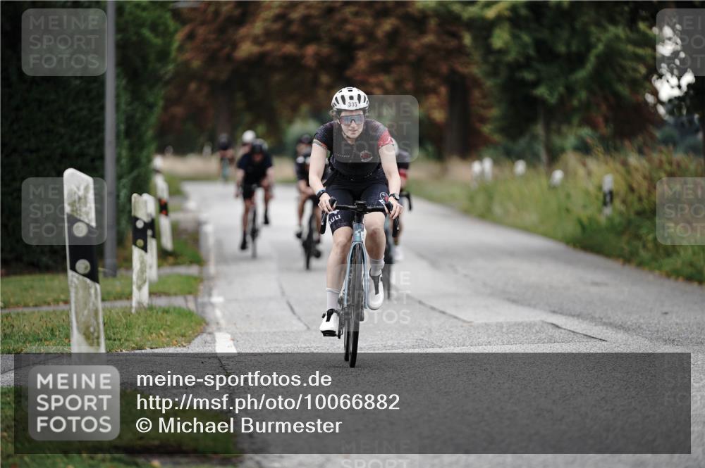 30.08.2026 - Elbe Triathlon Hamburg Michael Burmester http://msf.ph/oto/10066882 30.08.2026 09:13:03 Radfahren 275, 335, 459, 613 meine-sportfotos.de