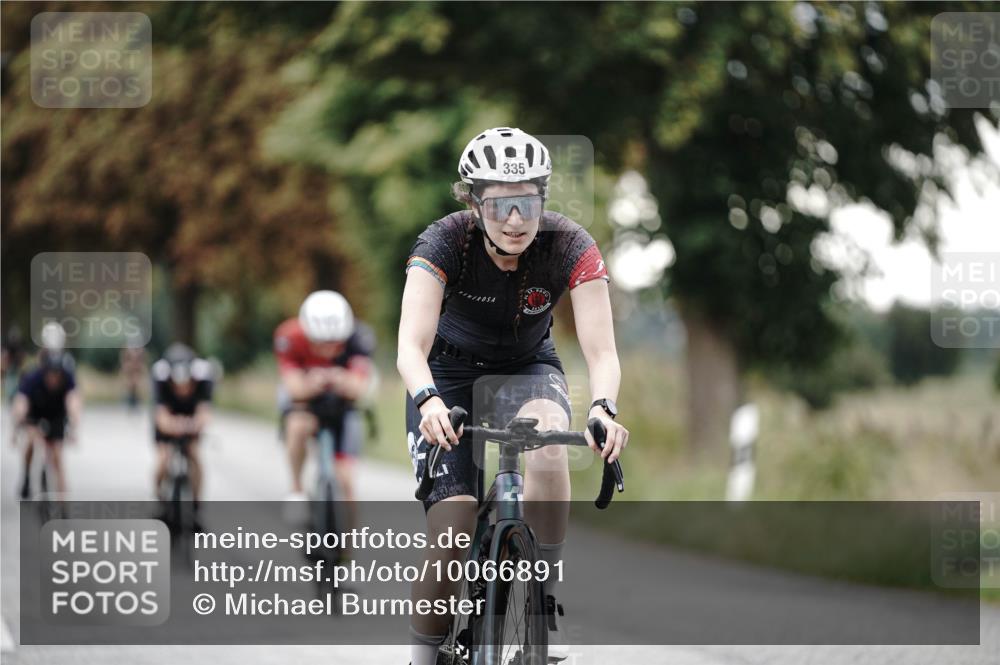 30.08.2026 - Elbe Triathlon Hamburg Michael Burmester http://msf.ph/oto/10066891 30.08.2026 09:13:04 Radfahren 251, 275, 335, 459, 512, 613 meine-sportfotos.de