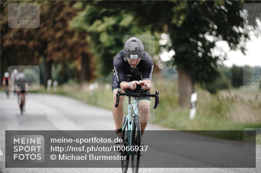 30.08.2026 - Elbe Triathlon Hamburg Michael Burmester http://msf.ph/oto/10066937 30.08.2026 09:13:13 Radfahren 229, 251, 287, 504, 512 meine-sportfotos.de