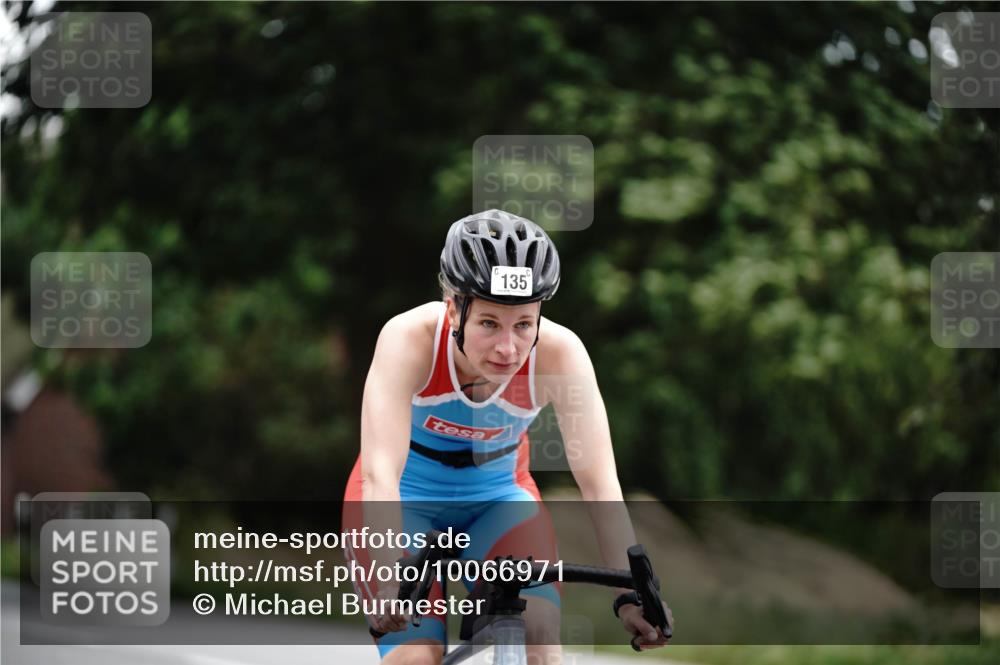 30.08.2026 - Elbe Triathlon Hamburg Michael Burmester http://msf.ph/oto/10066971 30.08.2026 15:32:12 Radfahren  meine-sportfotos.de