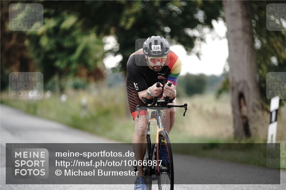 30.08.2026 - Elbe Triathlon Hamburg Michael Burmester http://msf.ph/oto/10066987 30.08.2026 09:13:26 Radfahren 238, 245, 248, 318, 346 meine-sportfotos.de