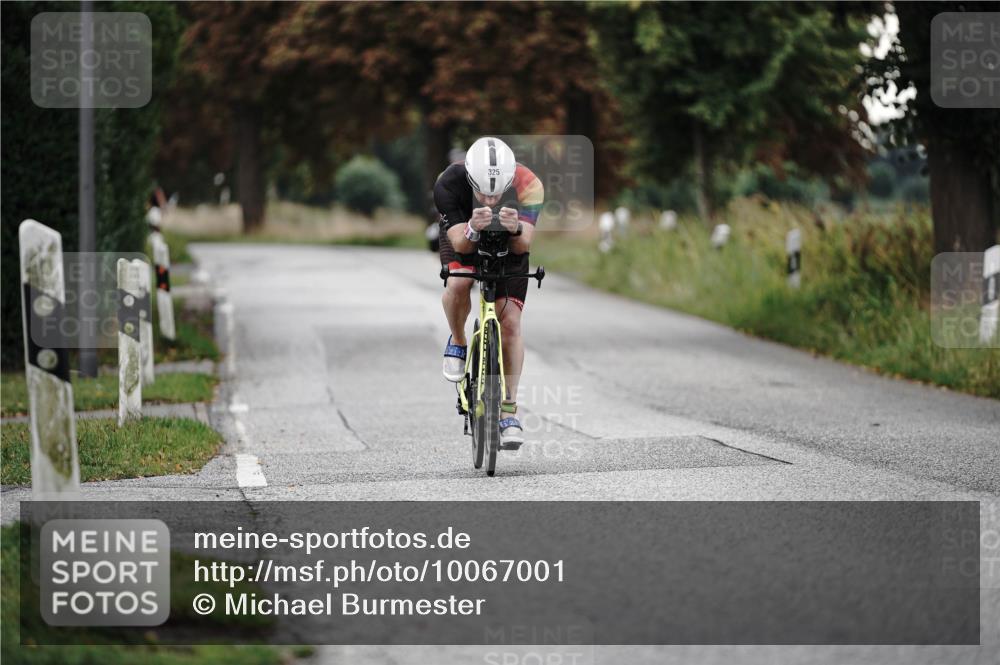 30.08.2026 - Elbe Triathlon Hamburg Michael Burmester http://msf.ph/oto/10067001 30.08.2026 09:13:37 Radfahren 325 meine-sportfotos.de