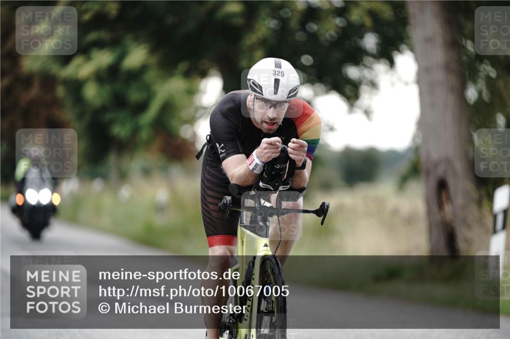30.08.2026 - Elbe Triathlon Hamburg Michael Burmester http://msf.ph/oto/10067005 30.08.2026 09:13:38 Radfahren 325 meine-sportfotos.de