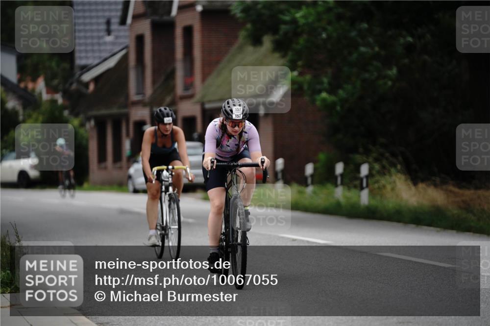 30.08.2026 - Elbe Triathlon Hamburg Michael Burmester http://msf.ph/oto/10067055 30.08.2026 15:33:47 Radfahren  meine-sportfotos.de