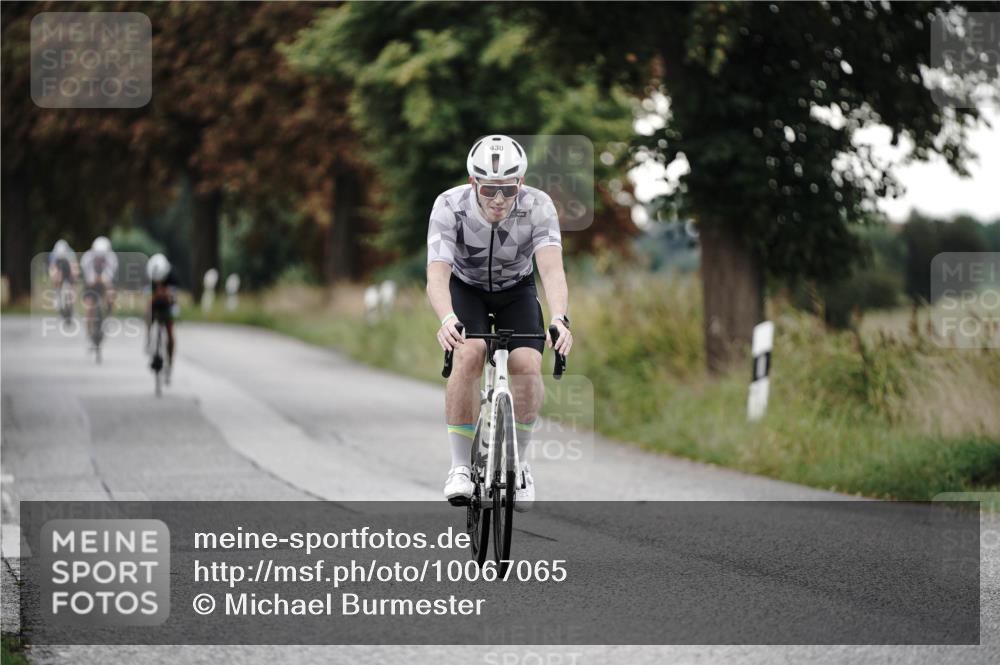 30.08.2026 - Elbe Triathlon Hamburg Michael Burmester http://msf.ph/oto/10067065 30.08.2026 09:14:16 Radfahren 253, 430, 543 meine-sportfotos.de