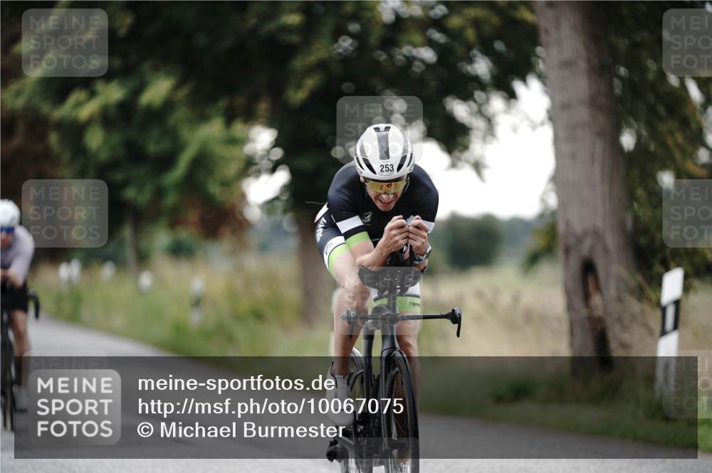 30.08.2026 - Elbe Triathlon Hamburg Michael Burmester http://msf.ph/oto/10067075 30.08.2026 09:14:20 Radfahren 226, 253, 484, 543 meine-sportfotos.de