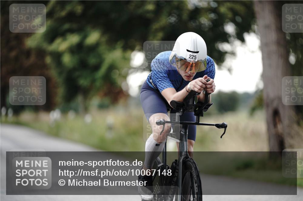 30.08.2026 - Elbe Triathlon Hamburg Michael Burmester http://msf.ph/oto/10067148 30.08.2026 09:14:39 Radfahren 225, 235, 414 meine-sportfotos.de