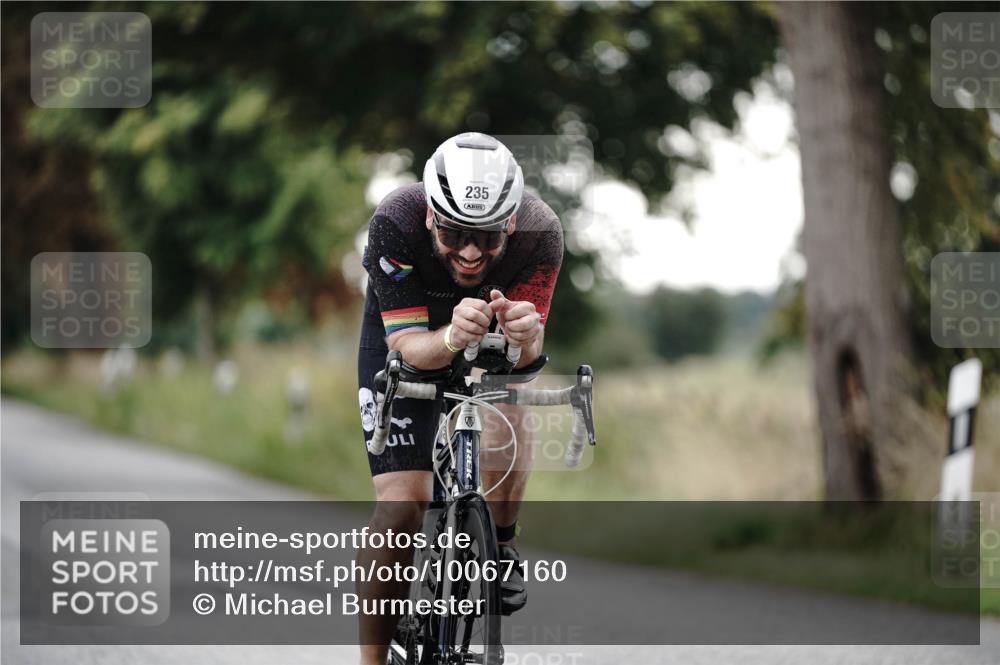 30.08.2026 - Elbe Triathlon Hamburg Michael Burmester http://msf.ph/oto/10067160 30.08.2026 09:14:43 Radfahren 235, 414, 438, 534 meine-sportfotos.de