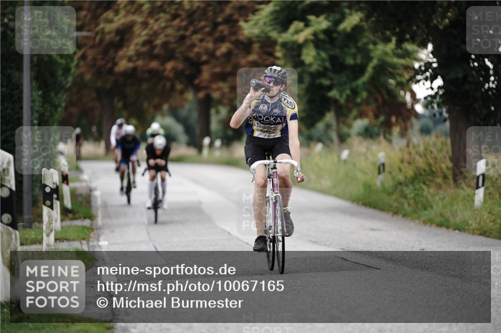 30.08.2026 - Elbe Triathlon Hamburg Michael Burmester http://msf.ph/oto/10067165 30.08.2026 09:14:45 Radfahren 211, 235, 414, 438, 532, 534 meine-sportfotos.de