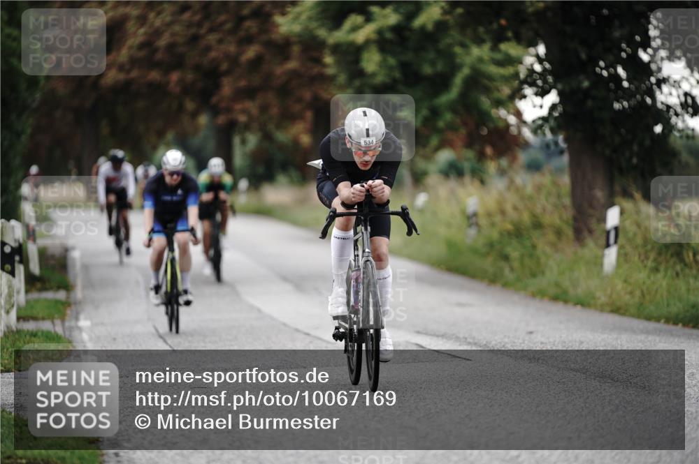 30.08.2026 - Elbe Triathlon Hamburg Michael Burmester http://msf.ph/oto/10067169 30.08.2026 09:14:48 Radfahren 211, 260, 414, 425, 438, 532, 534 meine-sportfotos.de
