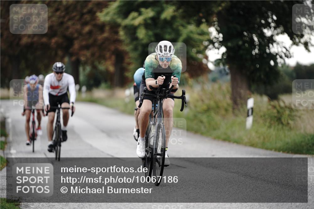 30.08.2026 - Elbe Triathlon Hamburg Michael Burmester http://msf.ph/oto/10067186 30.08.2026 09:14:51 Radfahren 211, 260, 274, 425, 438, 532, 534 meine-sportfotos.de
