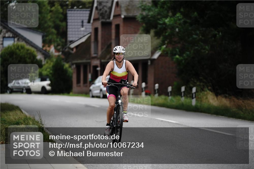 30.08.2026 - Elbe Triathlon Hamburg Michael Burmester http://msf.ph/oto/10067234 30.08.2026 15:36:26 Radfahren  meine-sportfotos.de