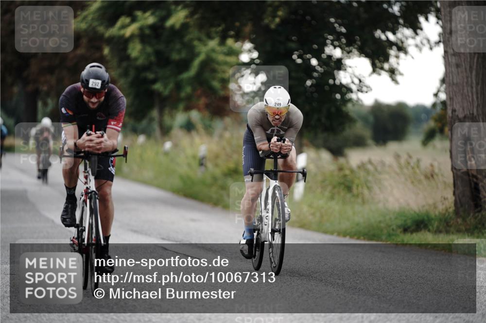 30.08.2026 - Elbe Triathlon Hamburg Michael Burmester http://msf.ph/oto/10067313 30.08.2026 09:15:26 Radfahren 212, 220, 249, 292, 317, 348, 360 meine-sportfotos.de