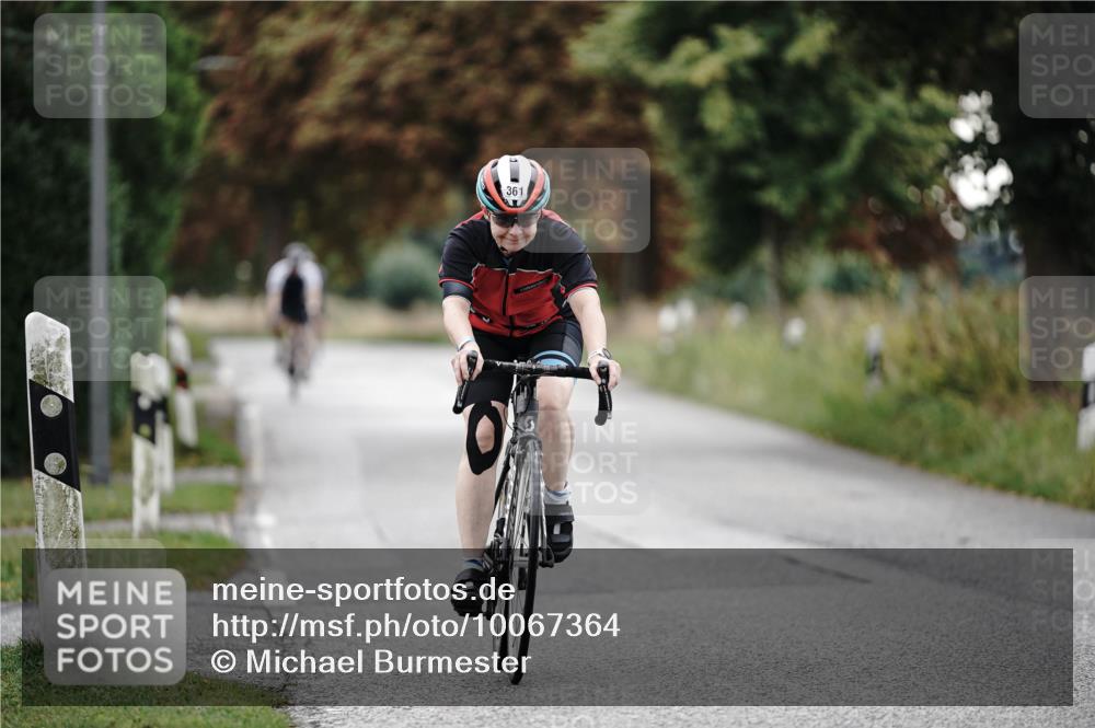 30.08.2026 - Elbe Triathlon Hamburg Michael Burmester http://msf.ph/oto/10067364 30.08.2026 09:15:44 Radfahren 263, 361, 445, 501 meine-sportfotos.de