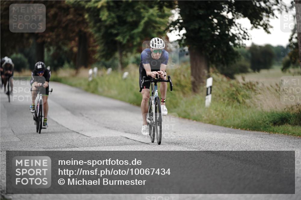 30.08.2026 - Elbe Triathlon Hamburg Michael Burmester http://msf.ph/oto/10067434 30.08.2026 09:16:40 Radfahren 217, 231, 247, 327, 384, 641 meine-sportfotos.de