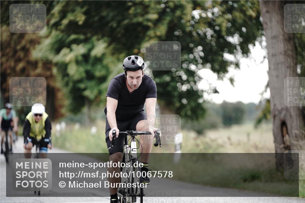 30.08.2026 - Elbe Triathlon Hamburg Michael Burmester http://msf.ph/oto/10067578 30.08.2026 09:17:45 Radfahren 218, 329, 364, 415, 433, 449, 490, 498 meine-sportfotos.de