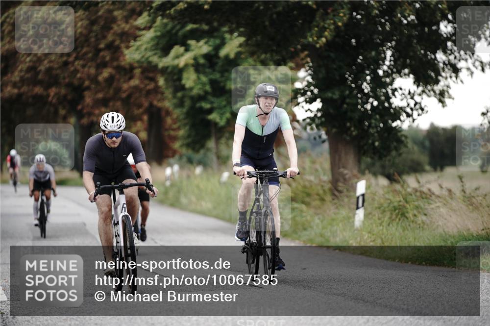 30.08.2026 - Elbe Triathlon Hamburg Michael Burmester http://msf.ph/oto/10067585 30.08.2026 09:17:48 Radfahren 329, 364, 415, 433, 449, 498 meine-sportfotos.de