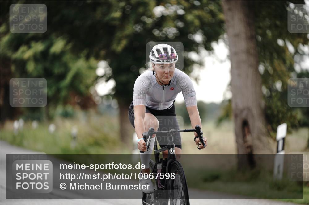 30.08.2026 - Elbe Triathlon Hamburg Michael Burmester http://msf.ph/oto/10067598 30.08.2026 09:17:52 Radfahren 308, 329, 389, 415, 433, 449 meine-sportfotos.de
