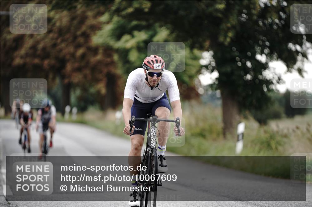 30.08.2026 - Elbe Triathlon Hamburg Michael Burmester http://msf.ph/oto/10067609 30.08.2026 09:18:02 Radfahren 236, 281, 841 meine-sportfotos.de
