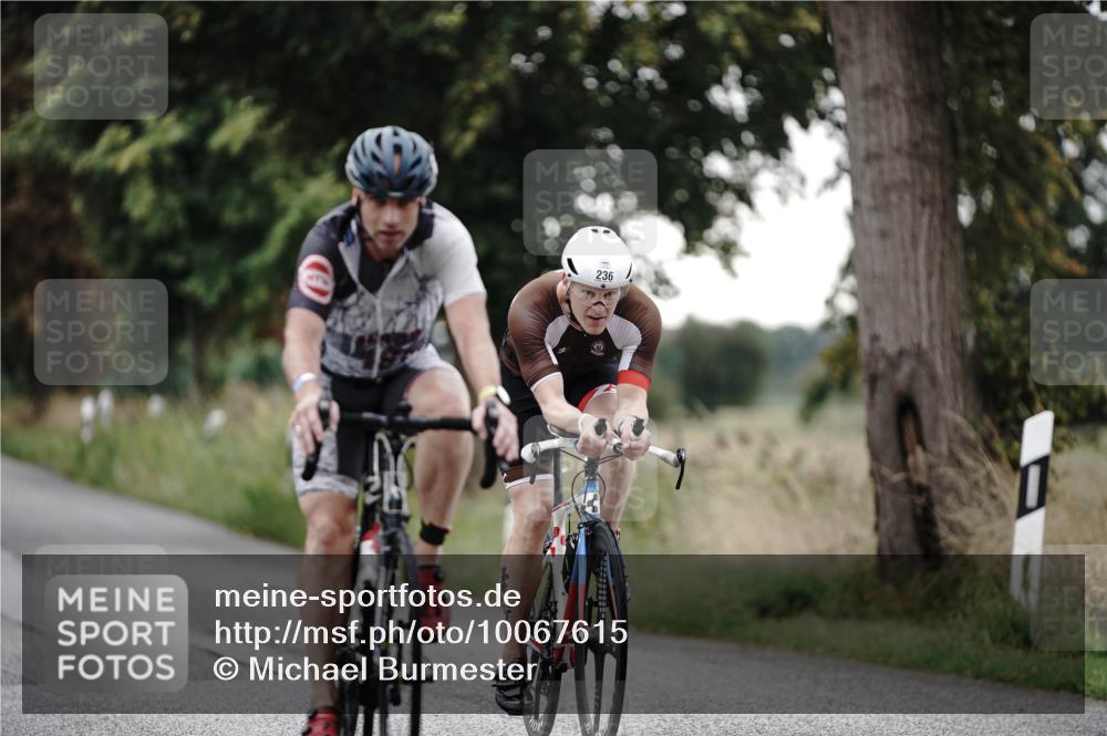 30.08.2026 - Elbe Triathlon Hamburg Michael Burmester http://msf.ph/oto/10067615 30.08.2026 09:18:06 Radfahren 236, 281, 386 meine-sportfotos.de