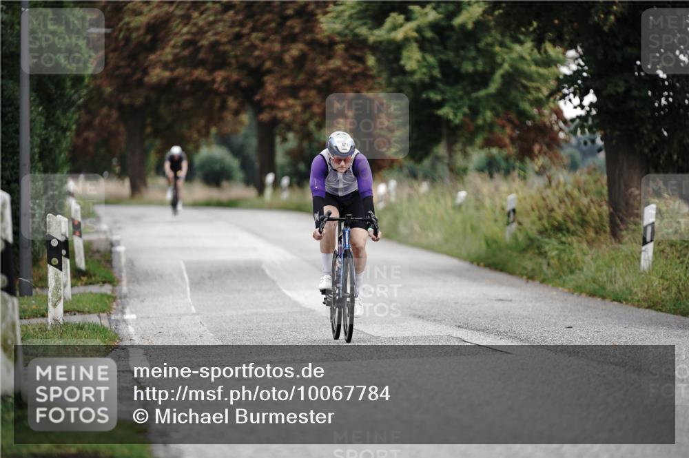 30.08.2026 - Elbe Triathlon Hamburg Michael Burmester http://msf.ph/oto/10067784 30.08.2026 09:19:59 Radfahren 381, 421 meine-sportfotos.de