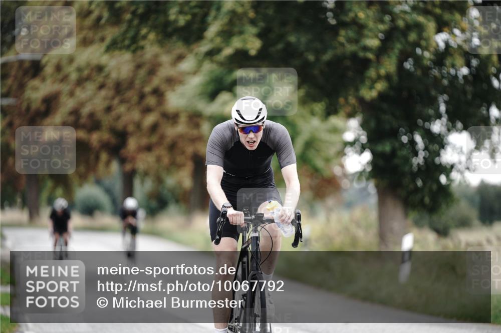 30.08.2026 - Elbe Triathlon Hamburg Michael Burmester http://msf.ph/oto/10067792 30.08.2026 09:20:07 Radfahren 185, 330, 588 meine-sportfotos.de