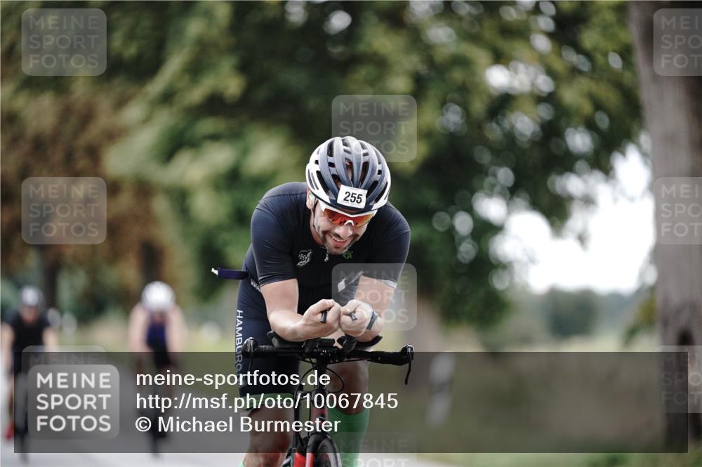 30.08.2026 - Elbe Triathlon Hamburg Michael Burmester http://msf.ph/oto/10067845 30.08.2026 09:25:57 Radfahren 255, 314, 409, 581, 607 meine-sportfotos.de