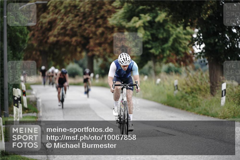 30.08.2026 - Elbe Triathlon Hamburg Michael Burmester http://msf.ph/oto/10067858 30.08.2026 09:26:03 Radfahren 298, 334, 409, 512 meine-sportfotos.de
